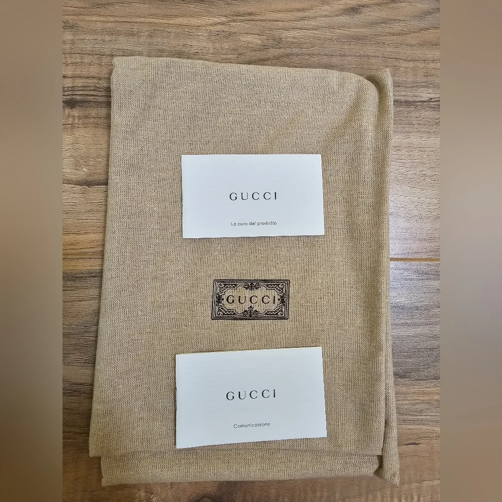New Gucci Geometric G Notebook+ Gucci Geometric G Printed Pencils